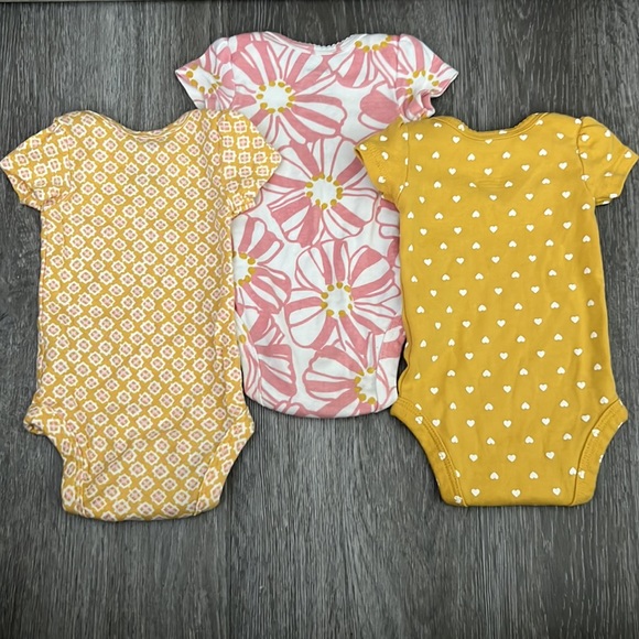 Newborn Onesie Combo - Picture 2 of 2